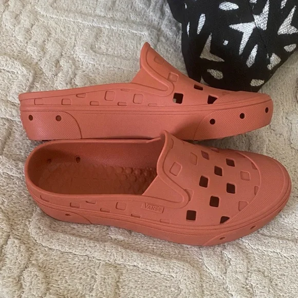 Vans Orange Slip-On Trk Mule- open back - Picture 4 of 8